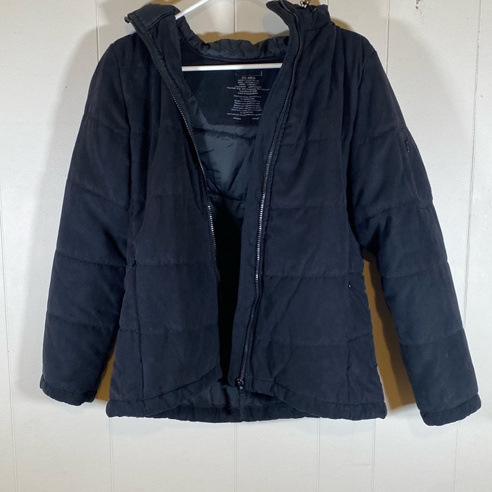 L.L Bean Women’s black jacket misses size xs - Picture 9 of 16